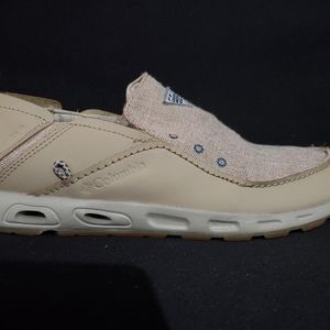 New!! Columbia Fishing Boat Shoes Mens9.5